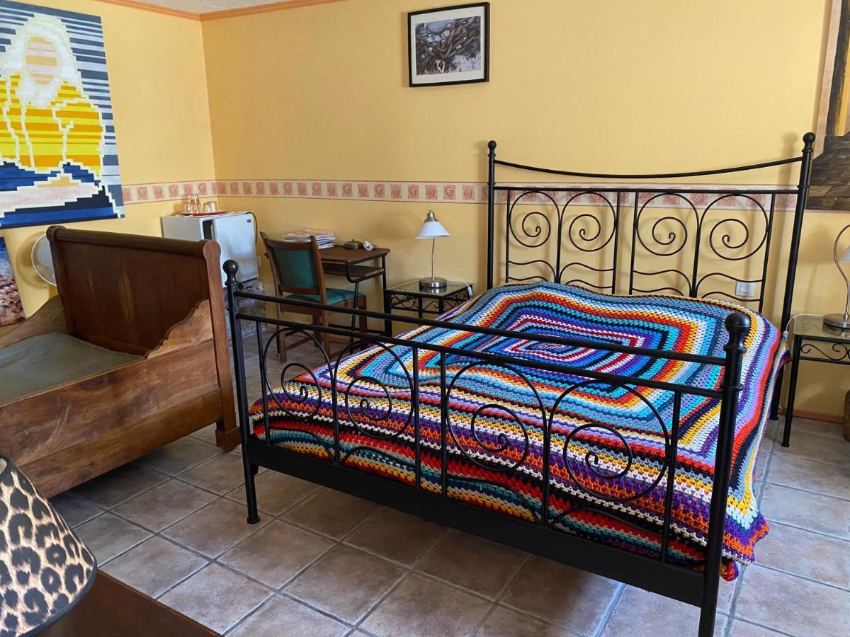 Chez Ker Anna Bed and Breakfast Canihuel Buitenkant foto